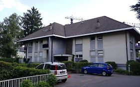 Nadia'S Home